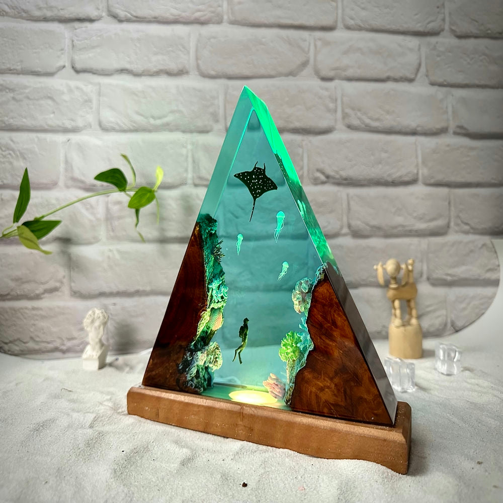 Manta rays resin epoxy lamp