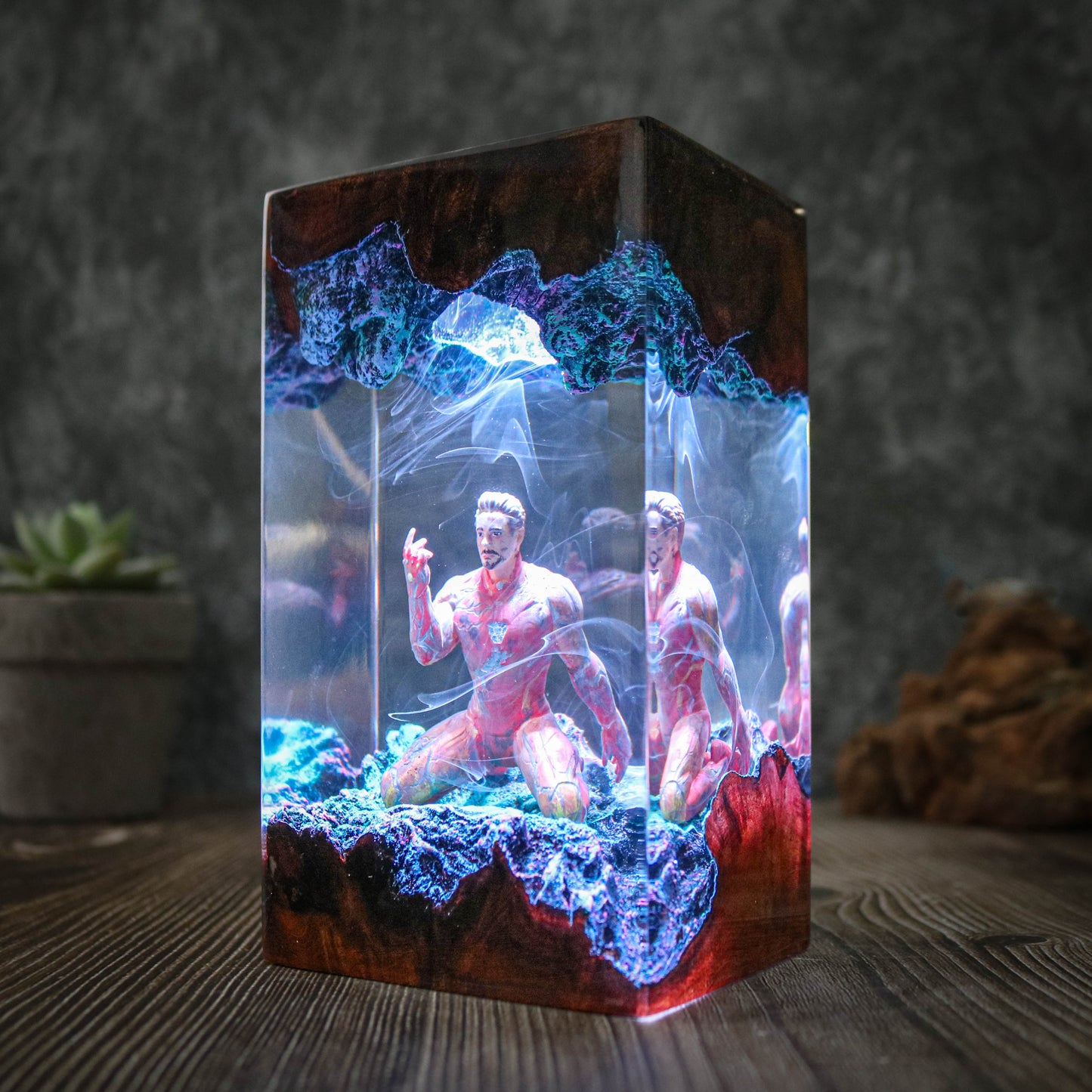 Iron man resin epoxy night light
