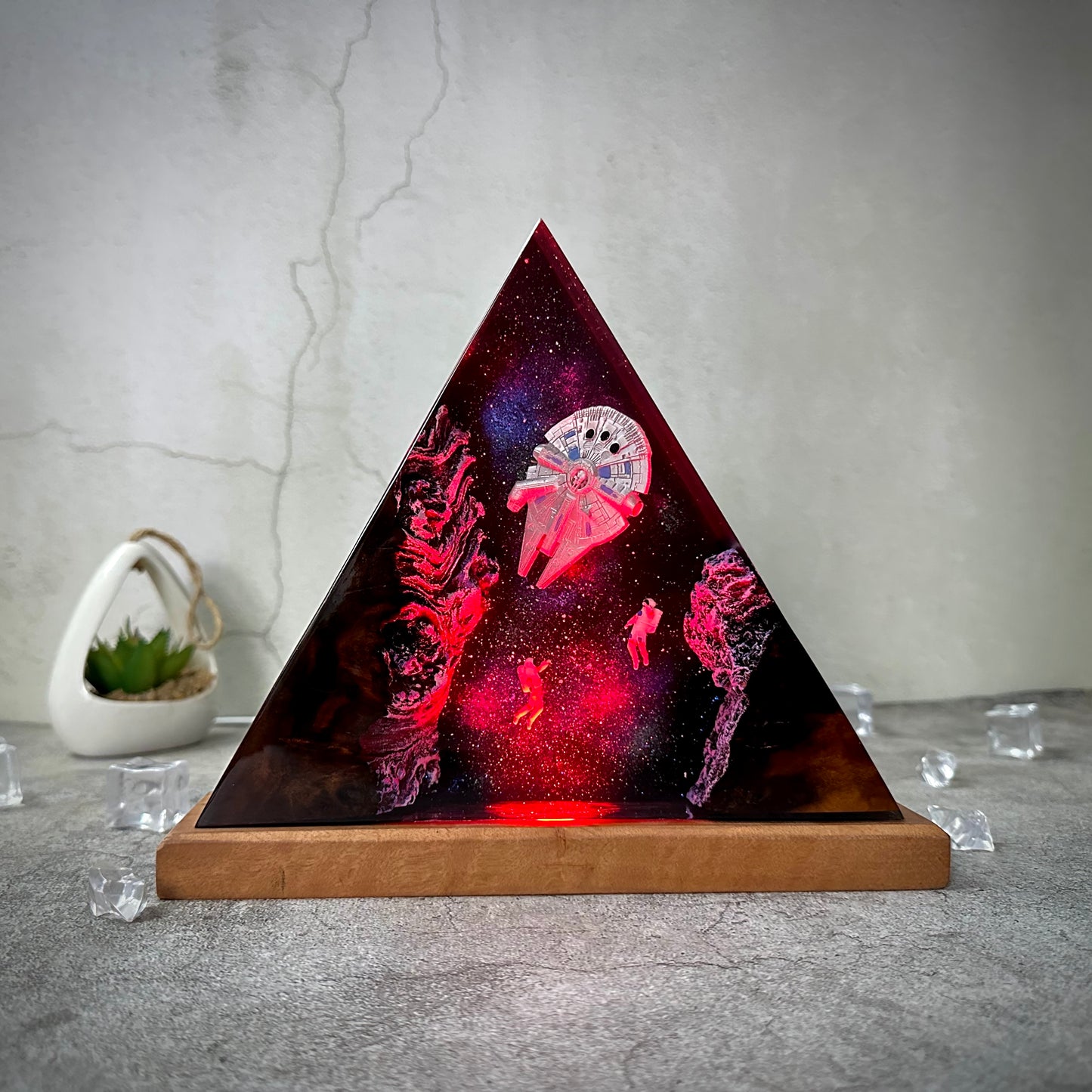 Spaceship resin art lamp