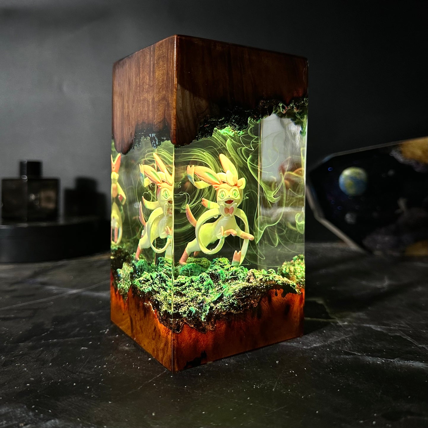 SYLVEON Pokemon epoxy resin lamp