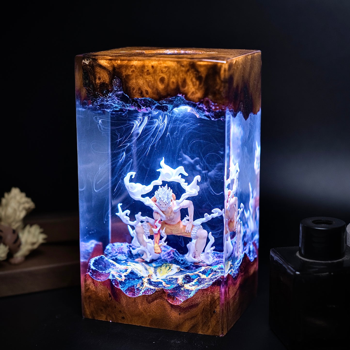 Luffy resin lamp, One piece manga