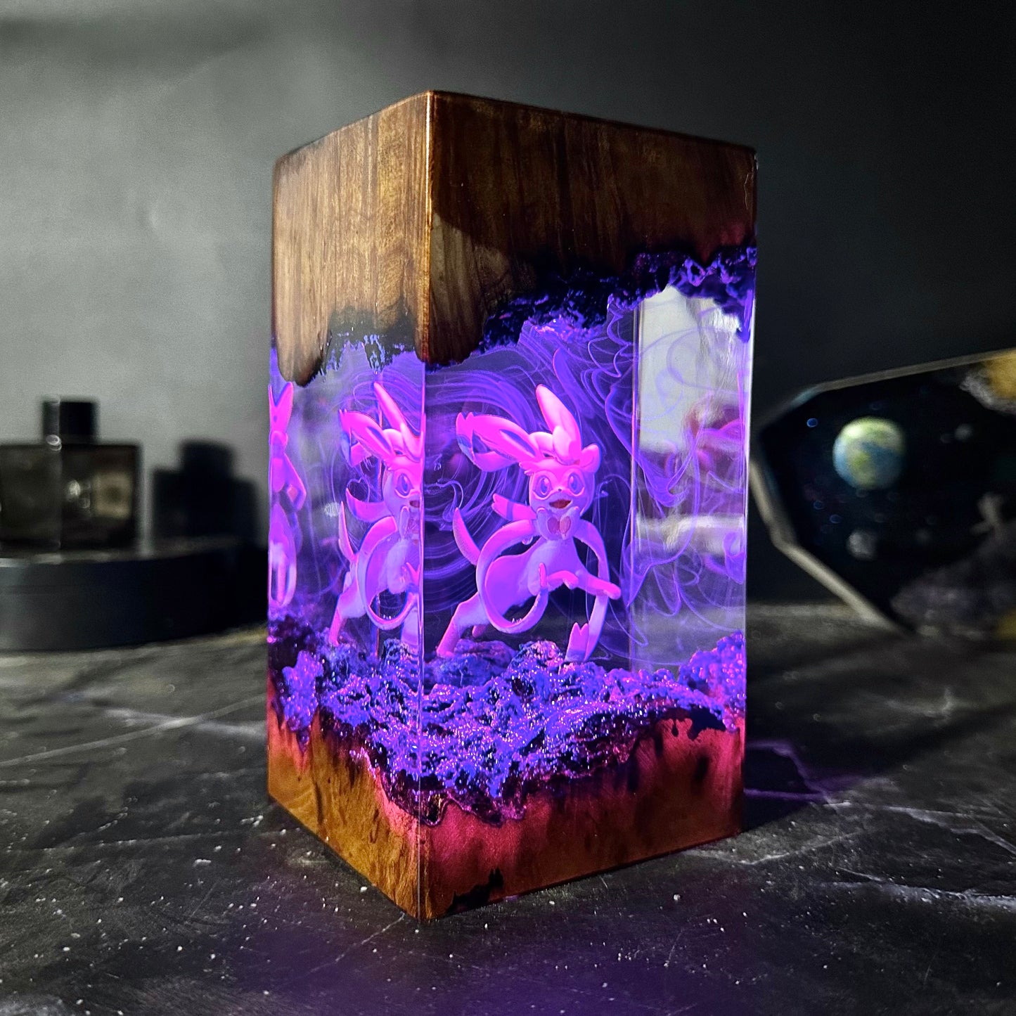 SYLVEON Pokemon epoxy resin lamp