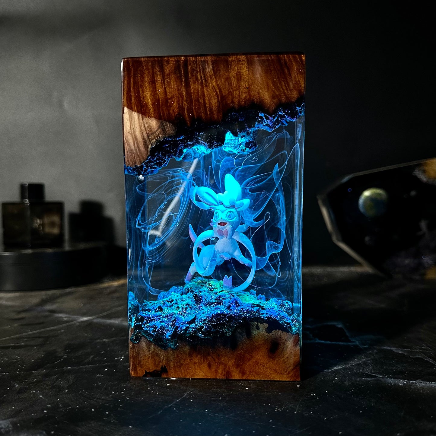SYLVEON Pokemon epoxy resin lamp