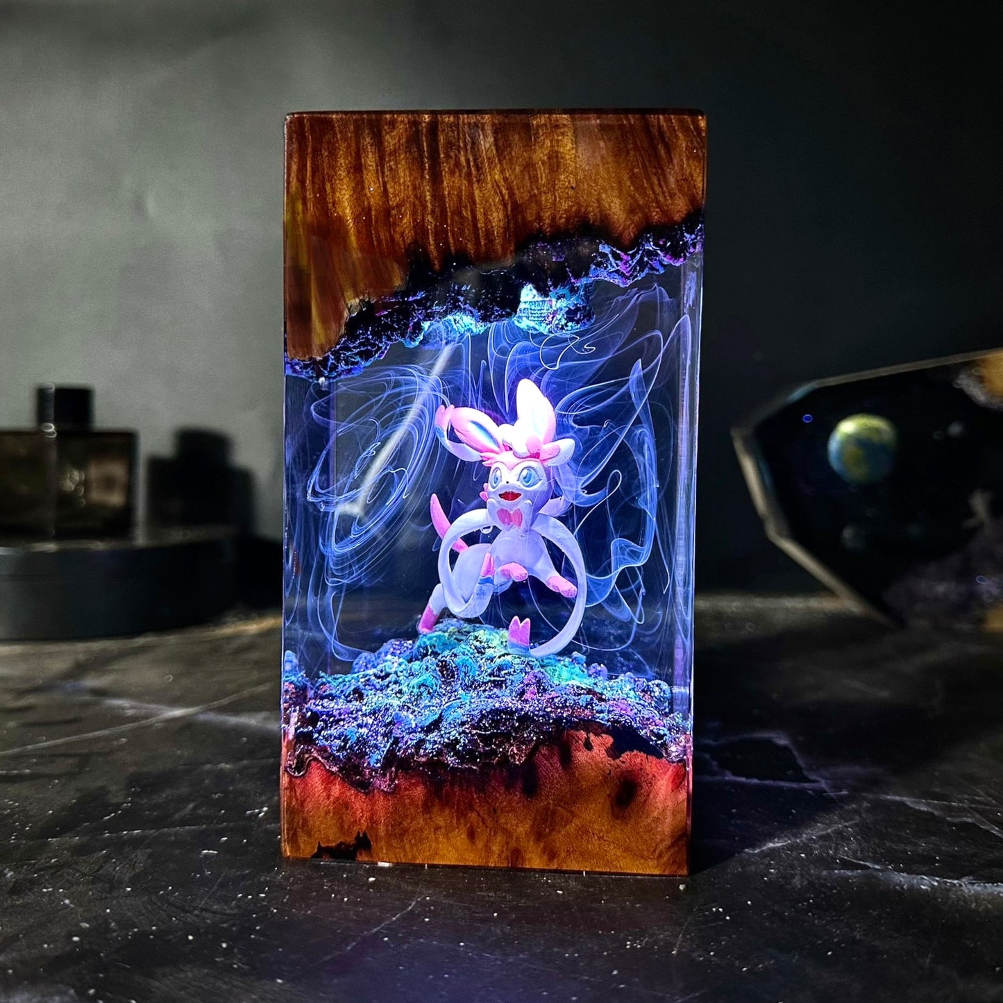 SYLVEON Pokemon epoxy resin lamp