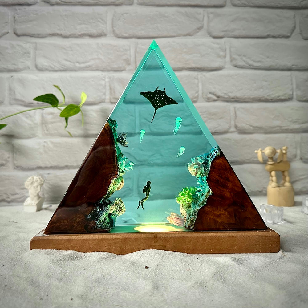 Manta rays resin epoxy lamp