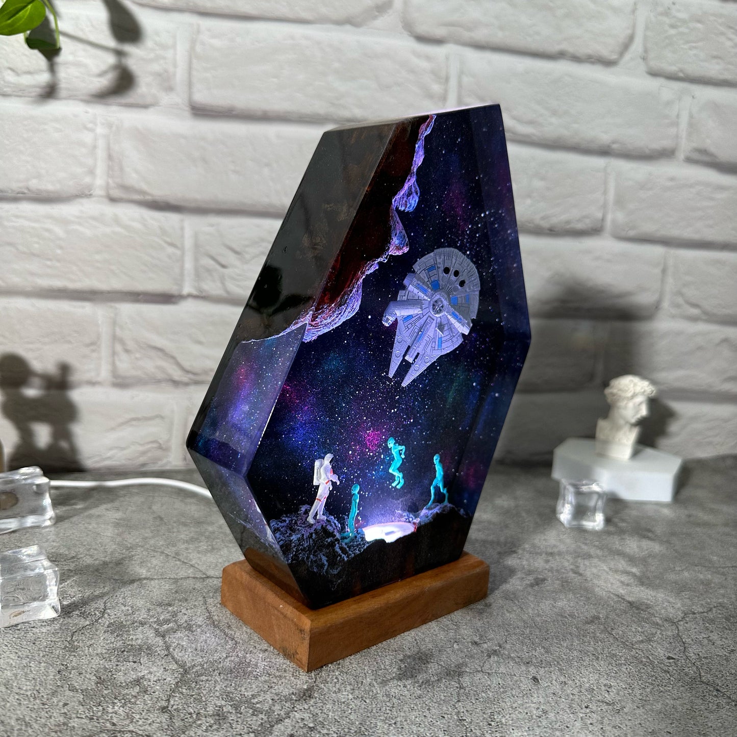 Aliens and astronauts resin lamp