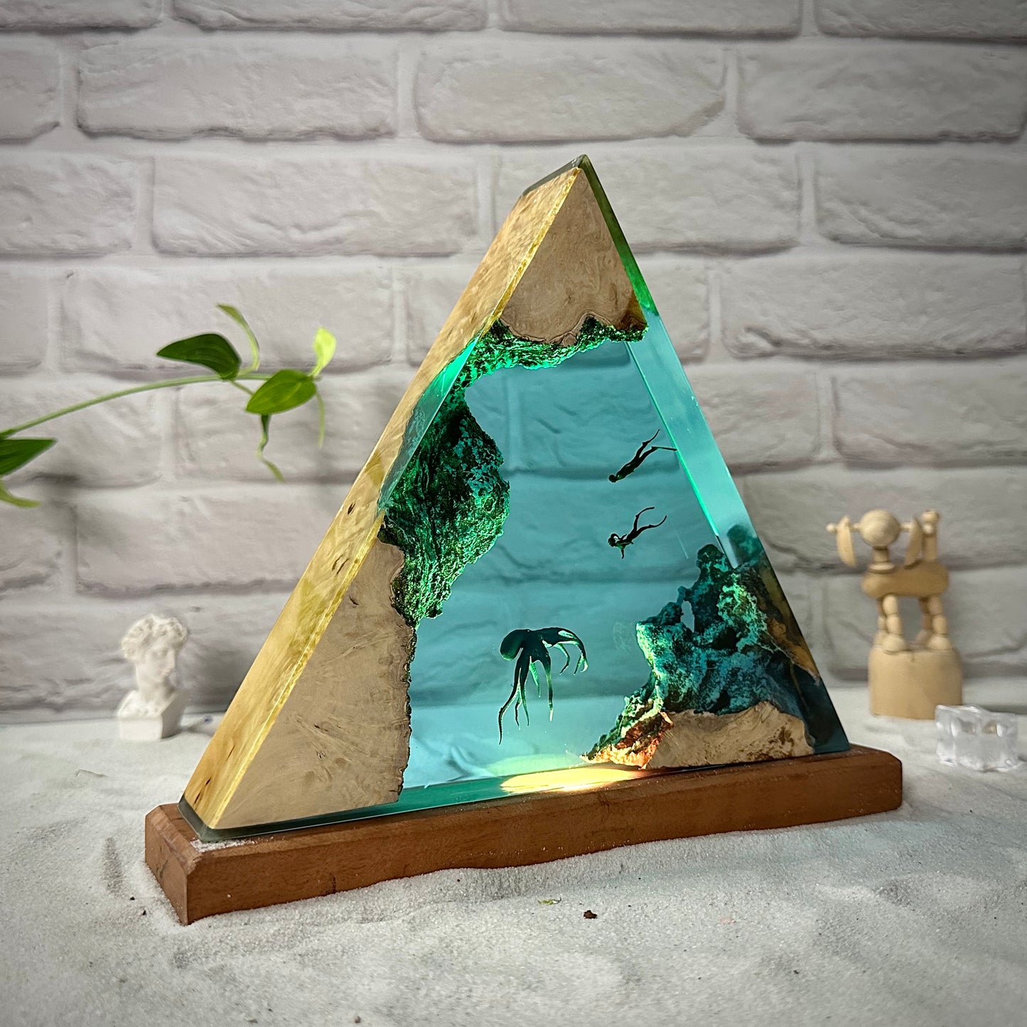 Octopus and Couple divers resin lamp