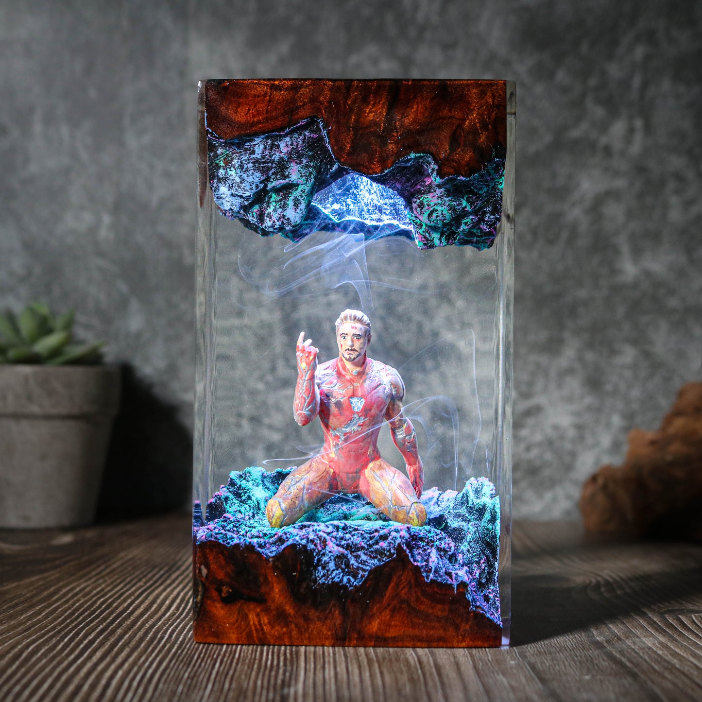Iron man resin epoxy night light