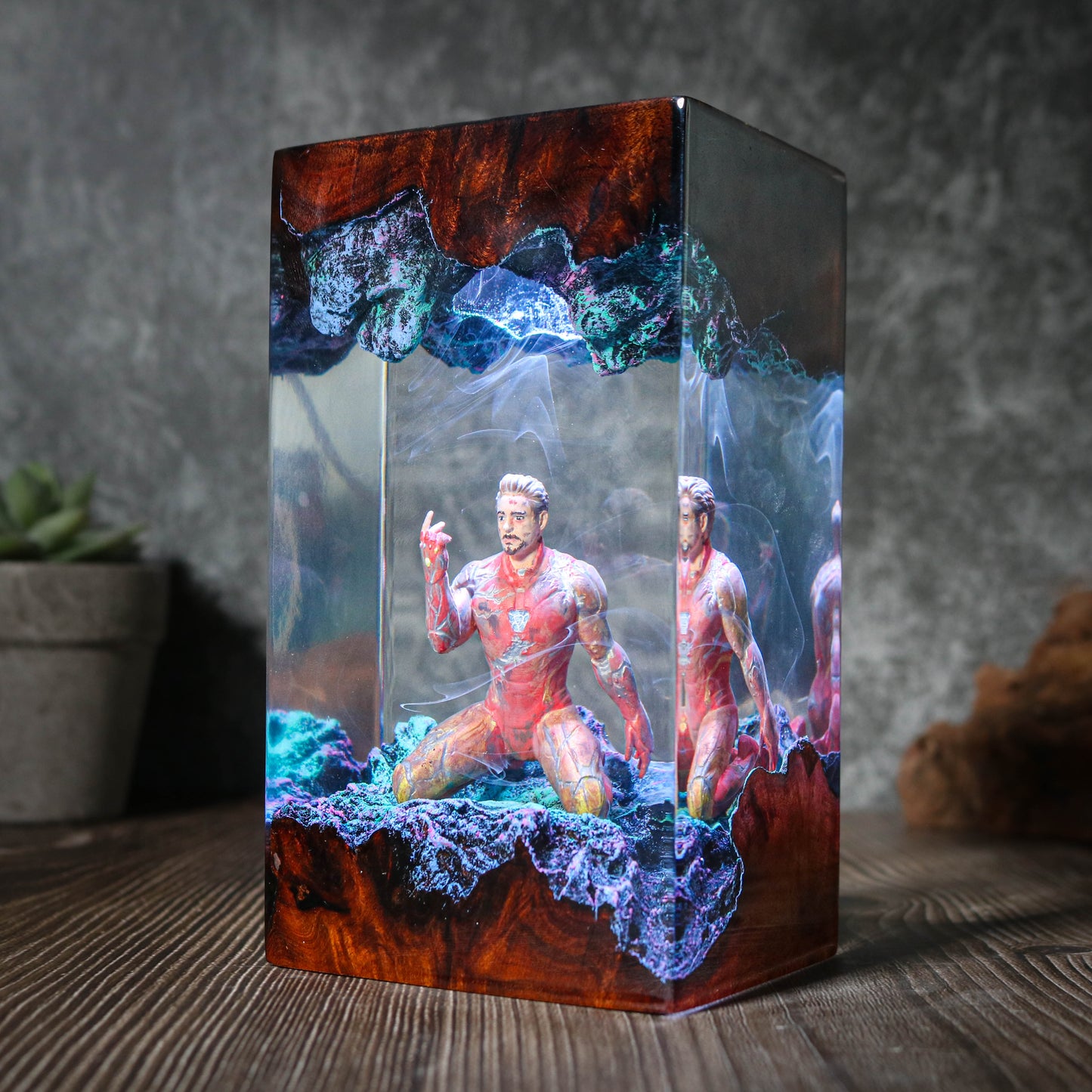 Iron man resin epoxy night light
