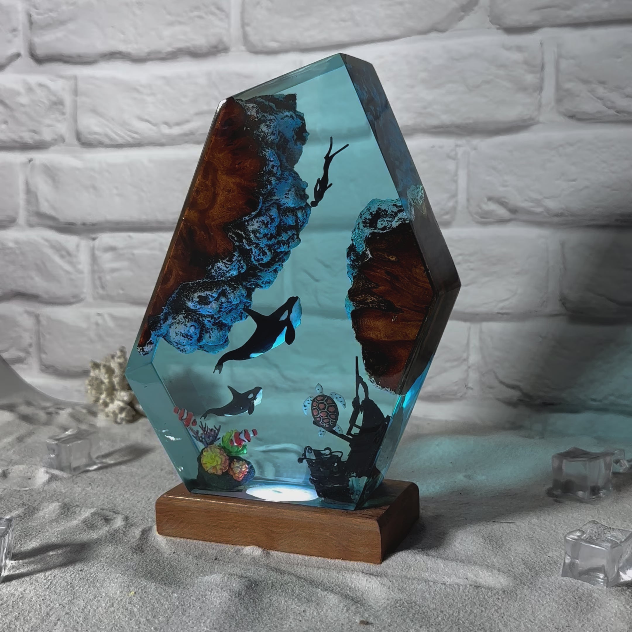 Orca and turtle resin night light – ResinartbyCG