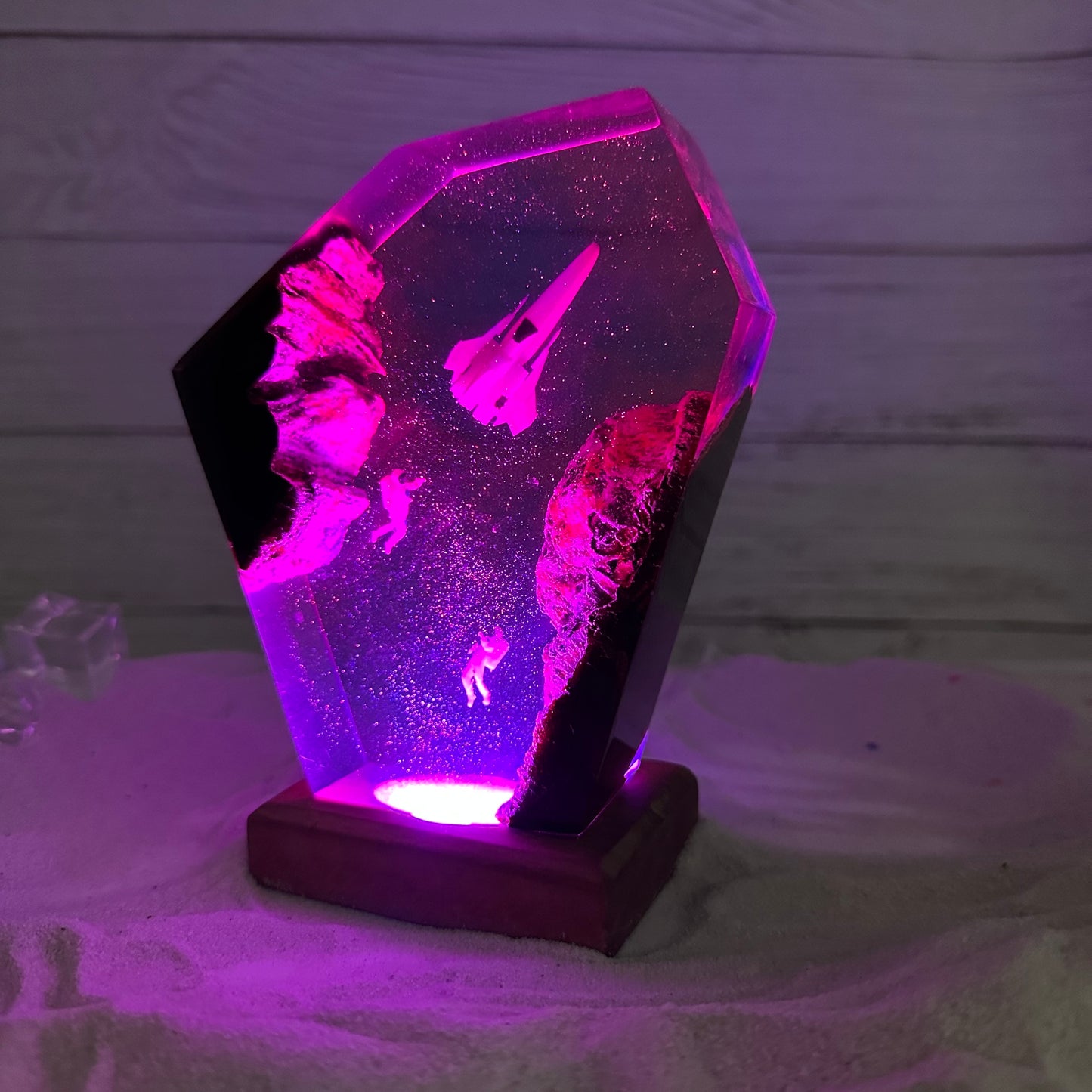 Astronaut resin night light