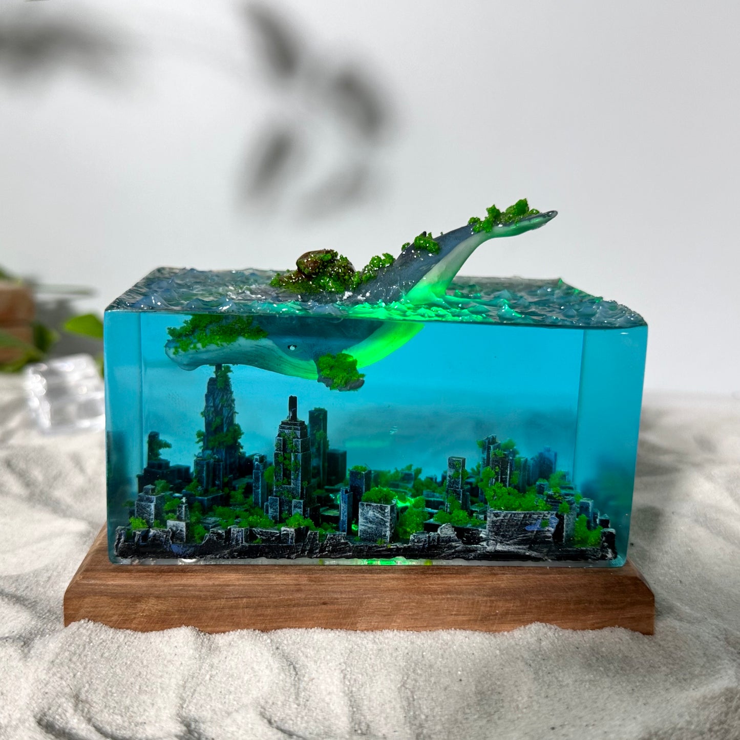 Giant Humpback resin lamp