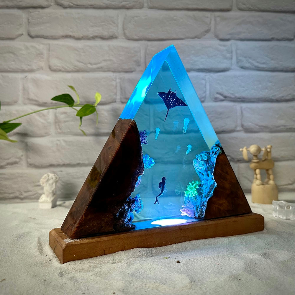 Manta rays resin epoxy lamp