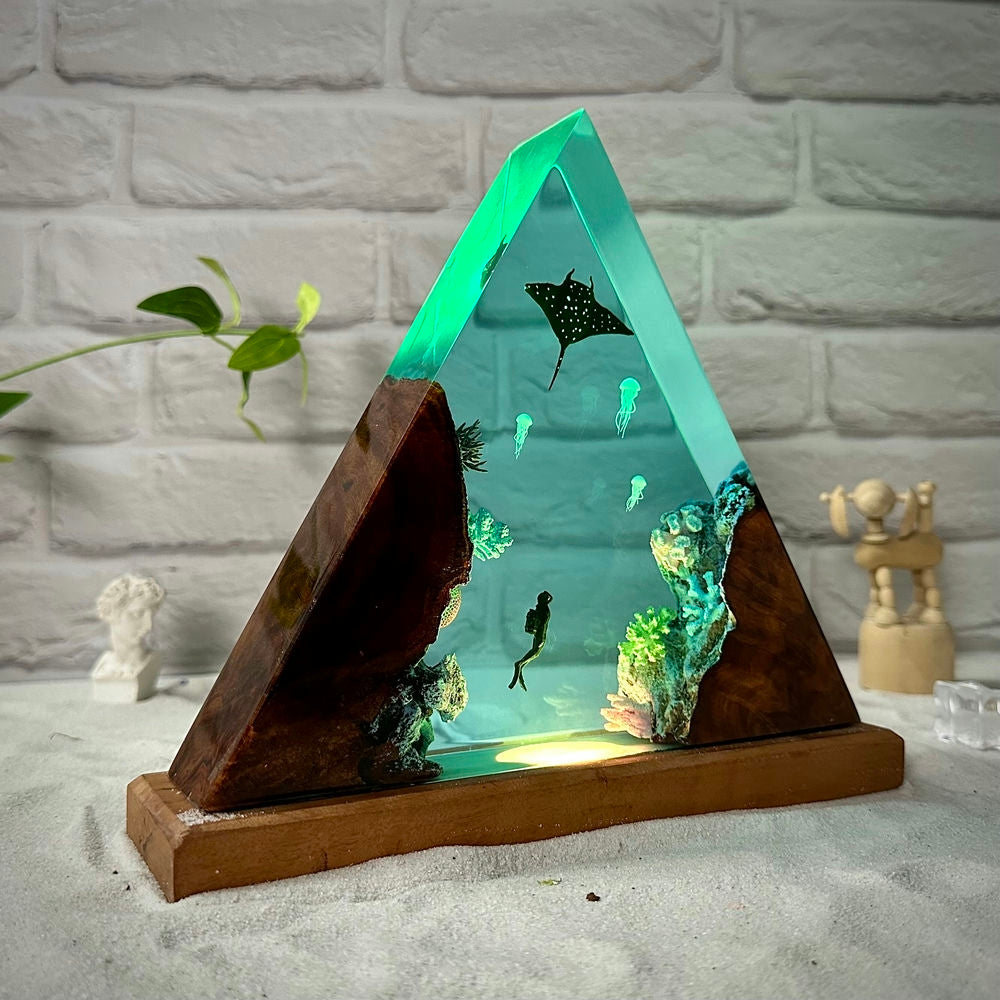 Manta rays resin epoxy lamp