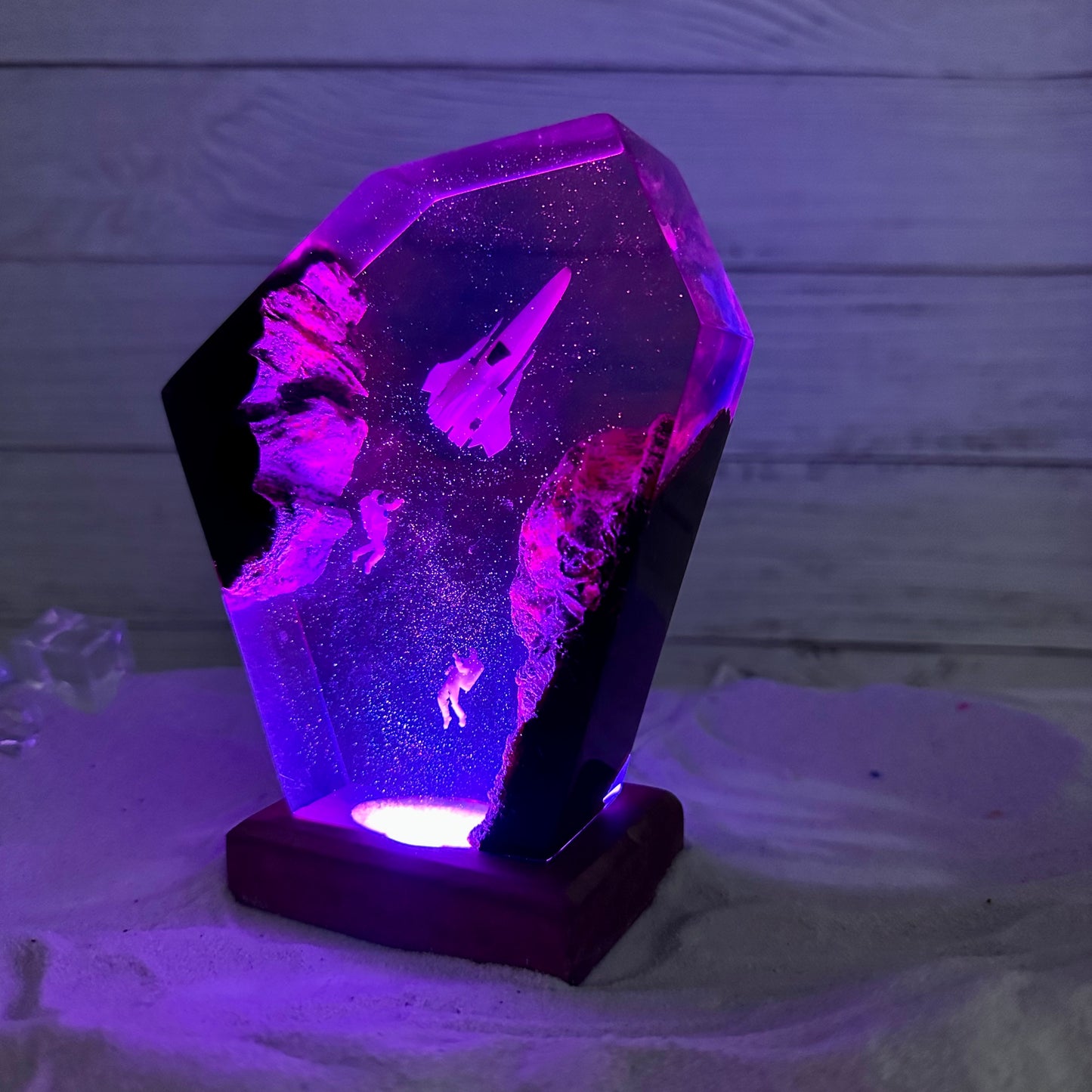 Astronaut resin night light