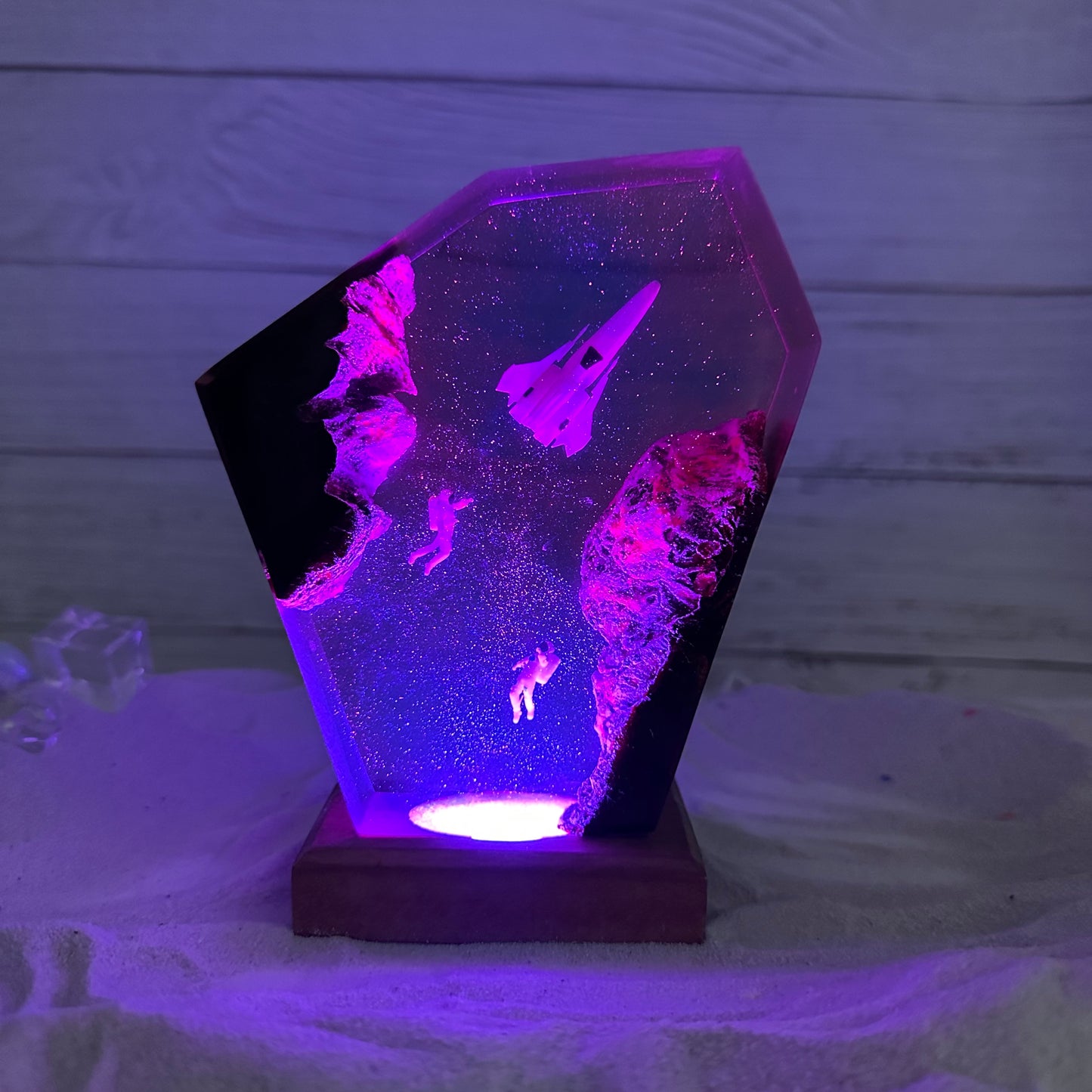 Astronaut resin night light